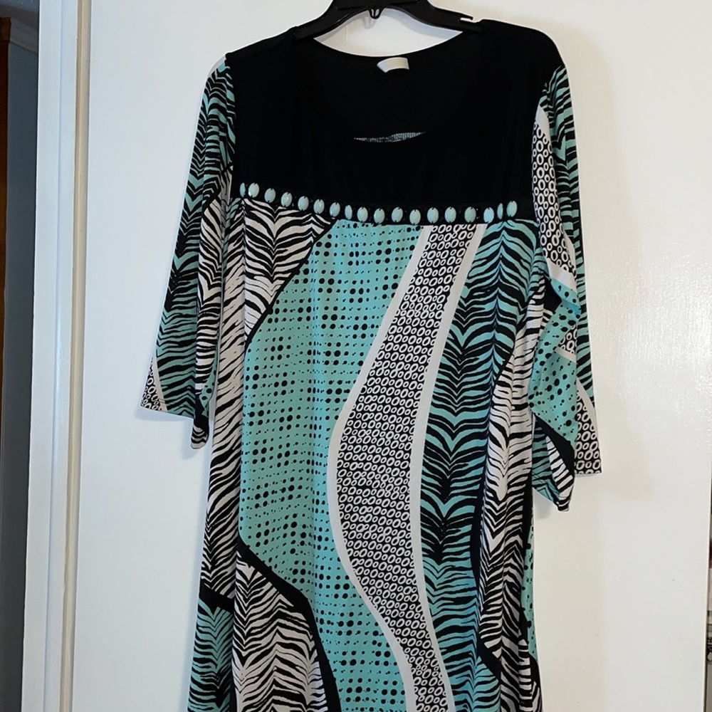 Dress - Picture 3 of 4